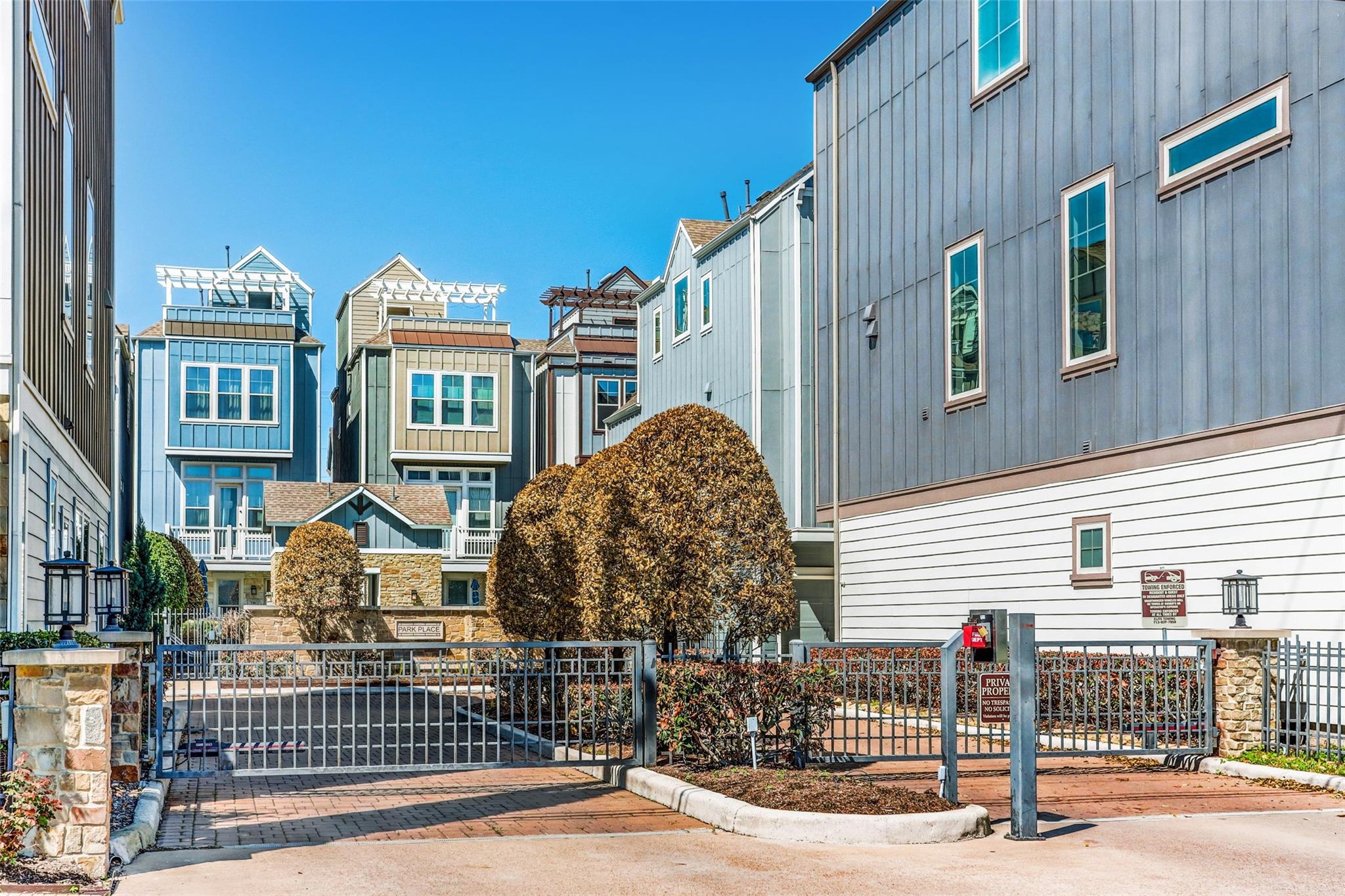 726 N Shepherd Drive