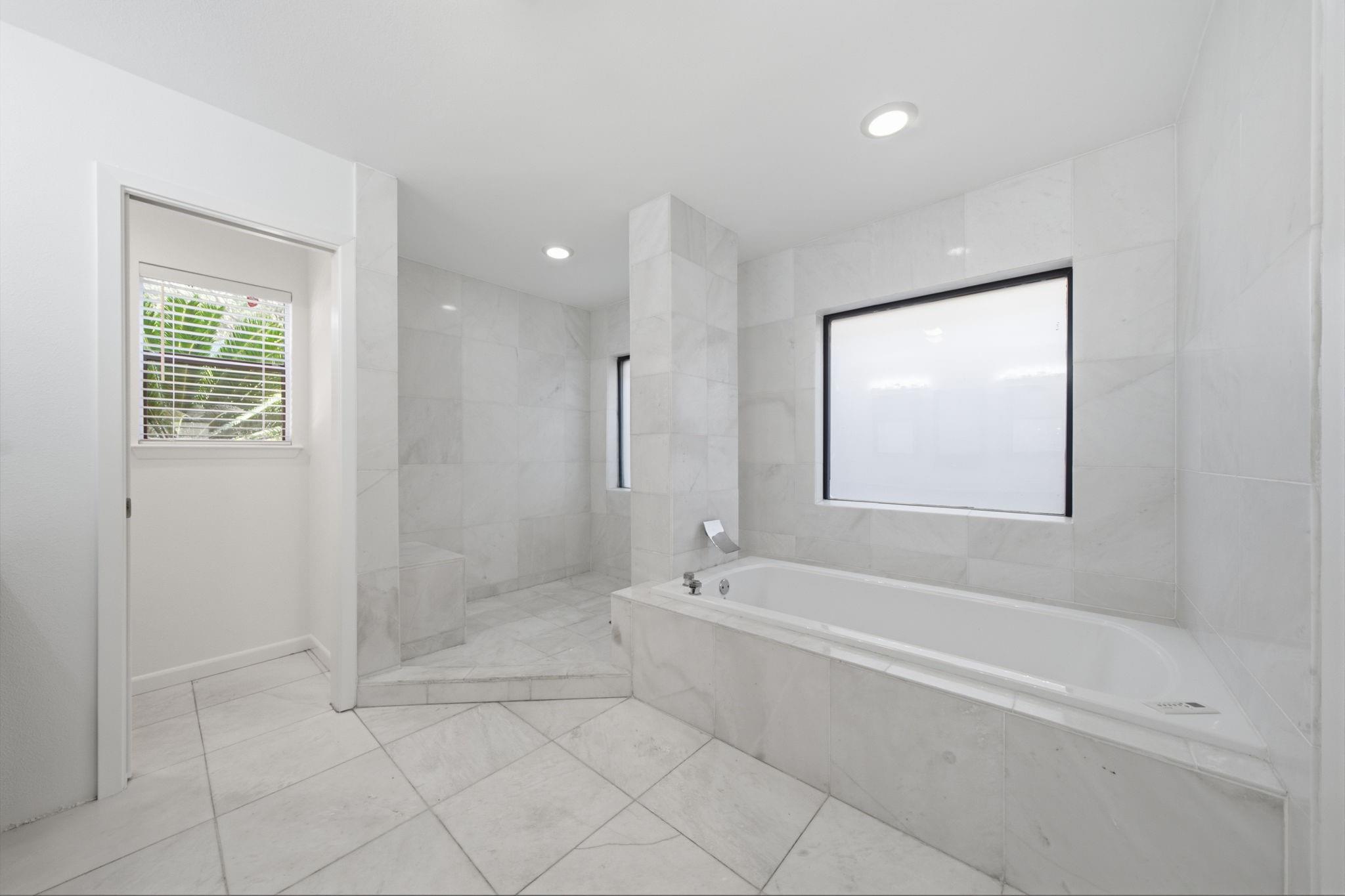 10319 Meadow Lake Lane
