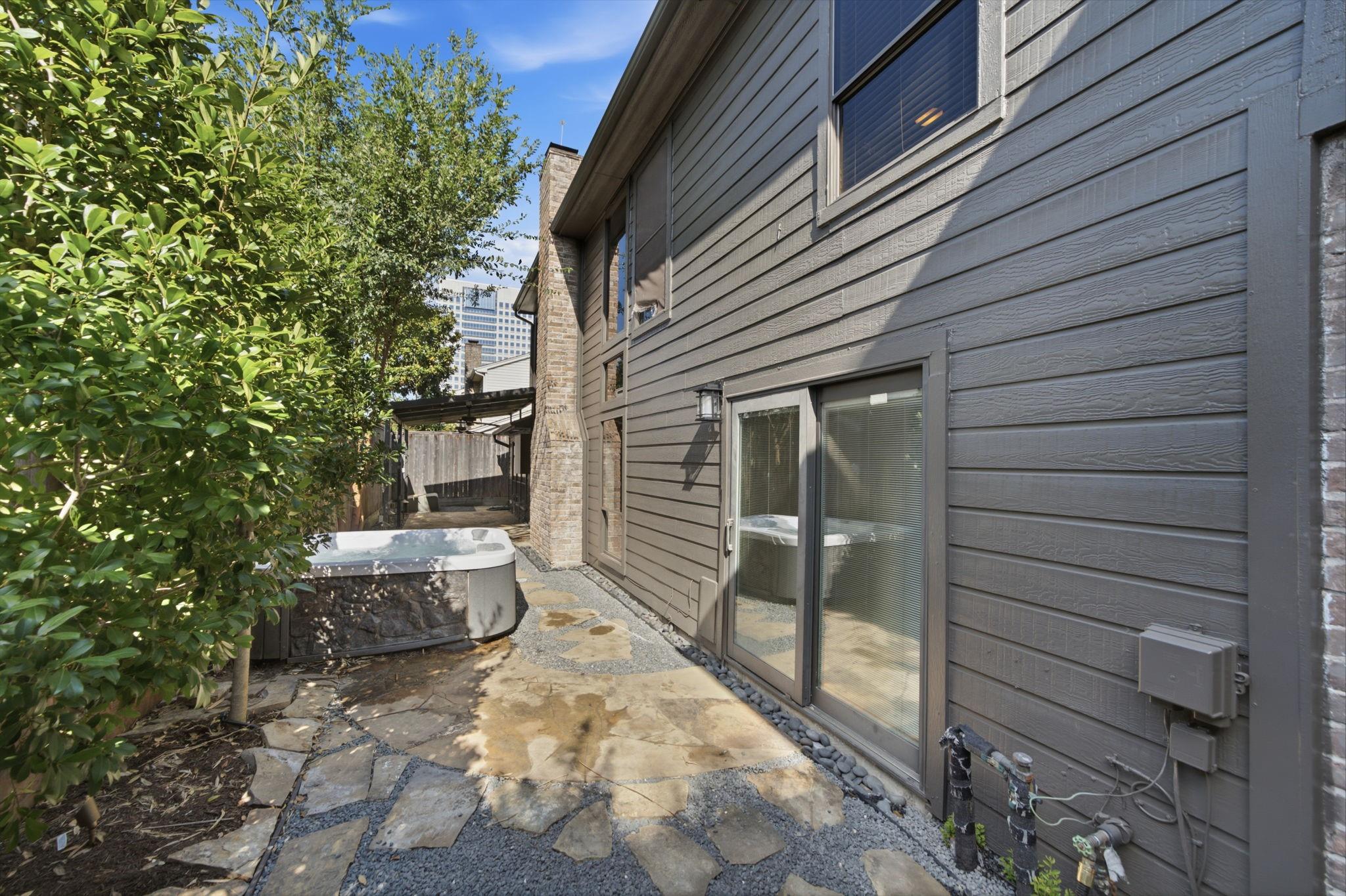 10319 Meadow Lake Lane