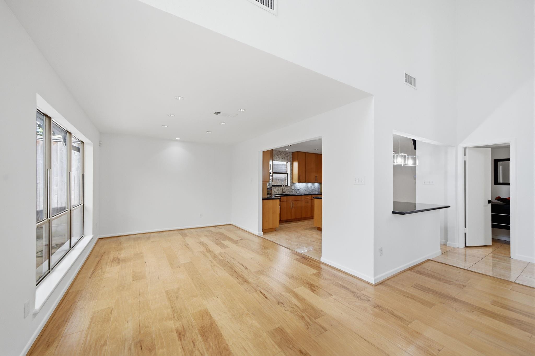 10319 Meadow Lake Lane