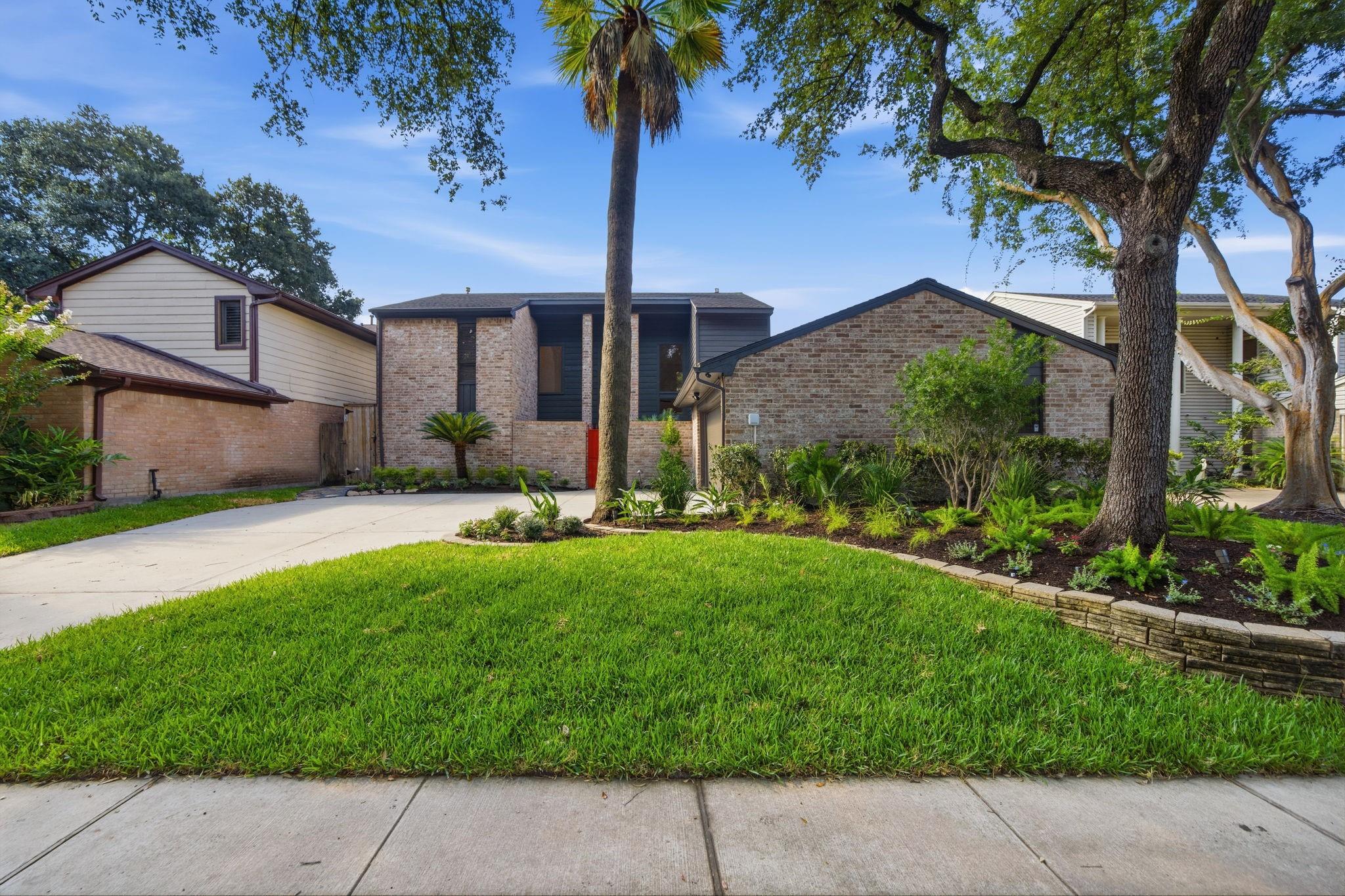 10319 Meadow Lake Lane