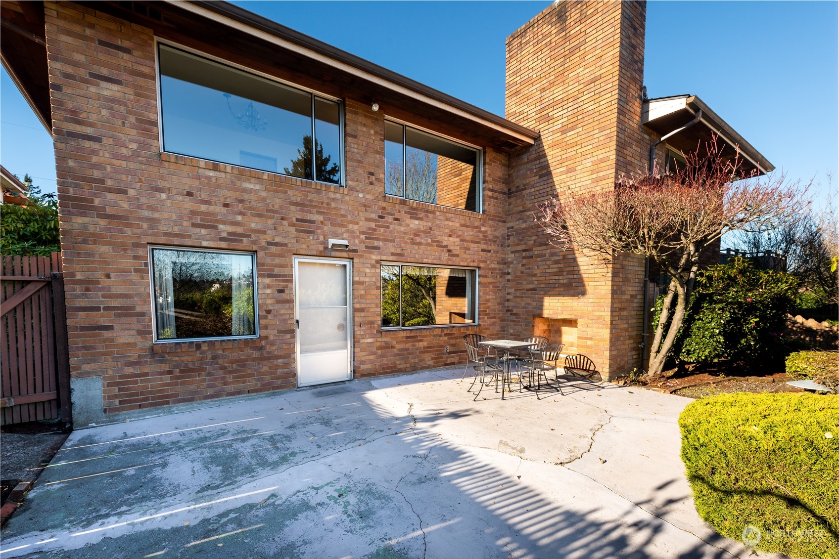 10024 11th Avenue NW