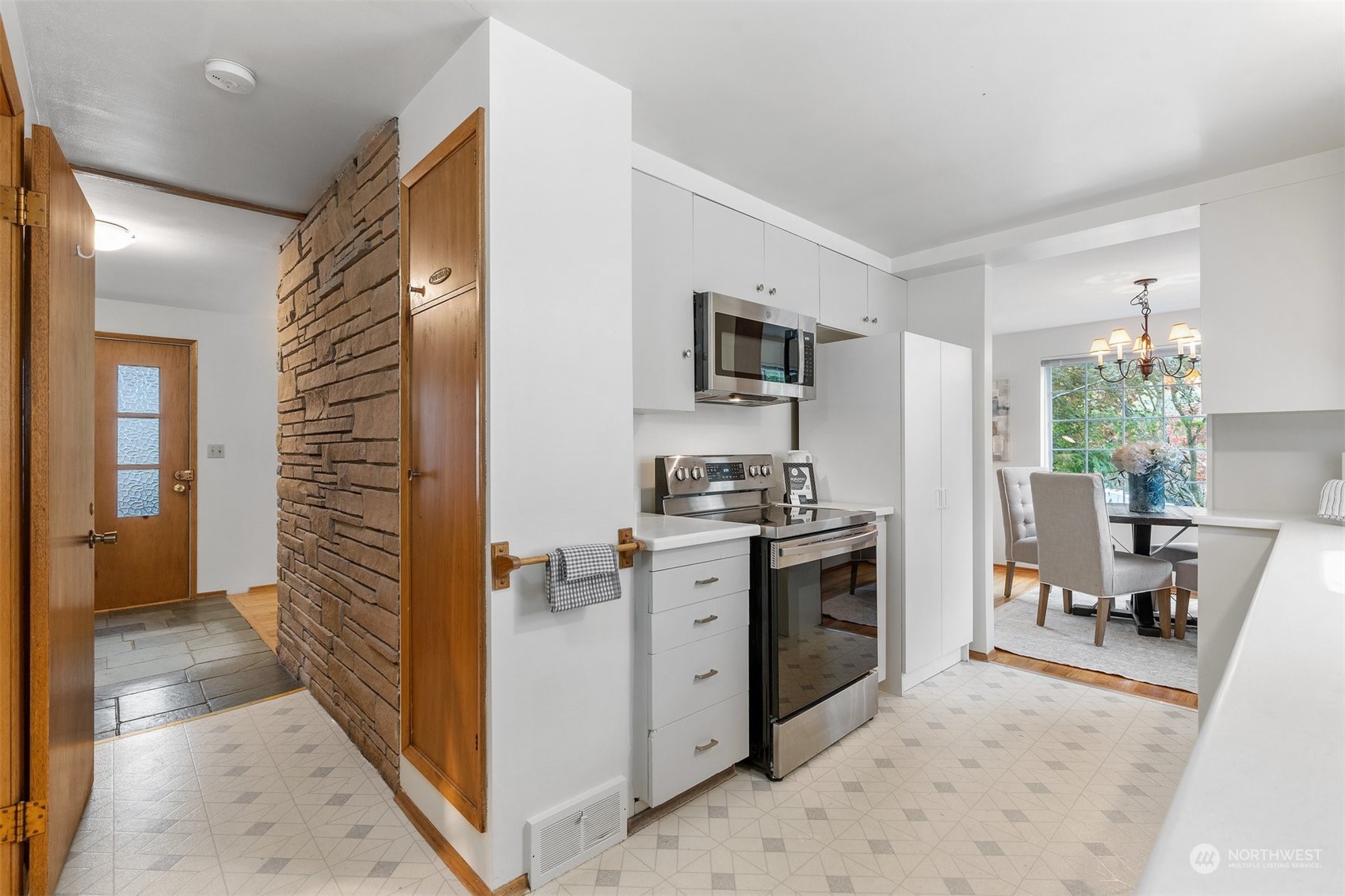 8045 Jones Avenue NW