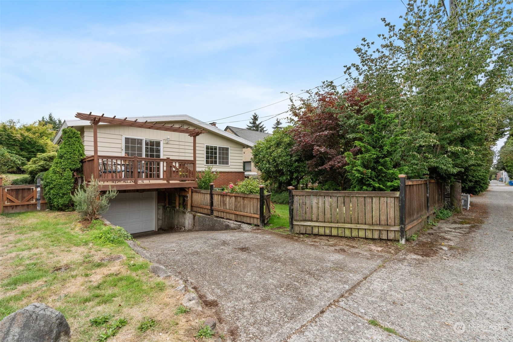 8045 Jones Avenue NW