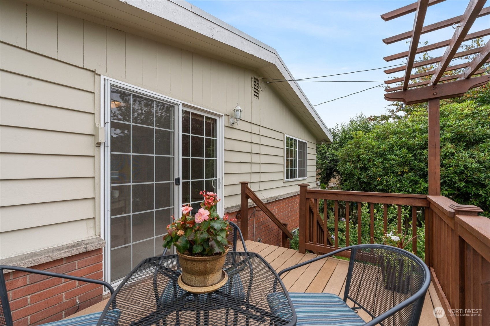 8045 Jones Avenue NW