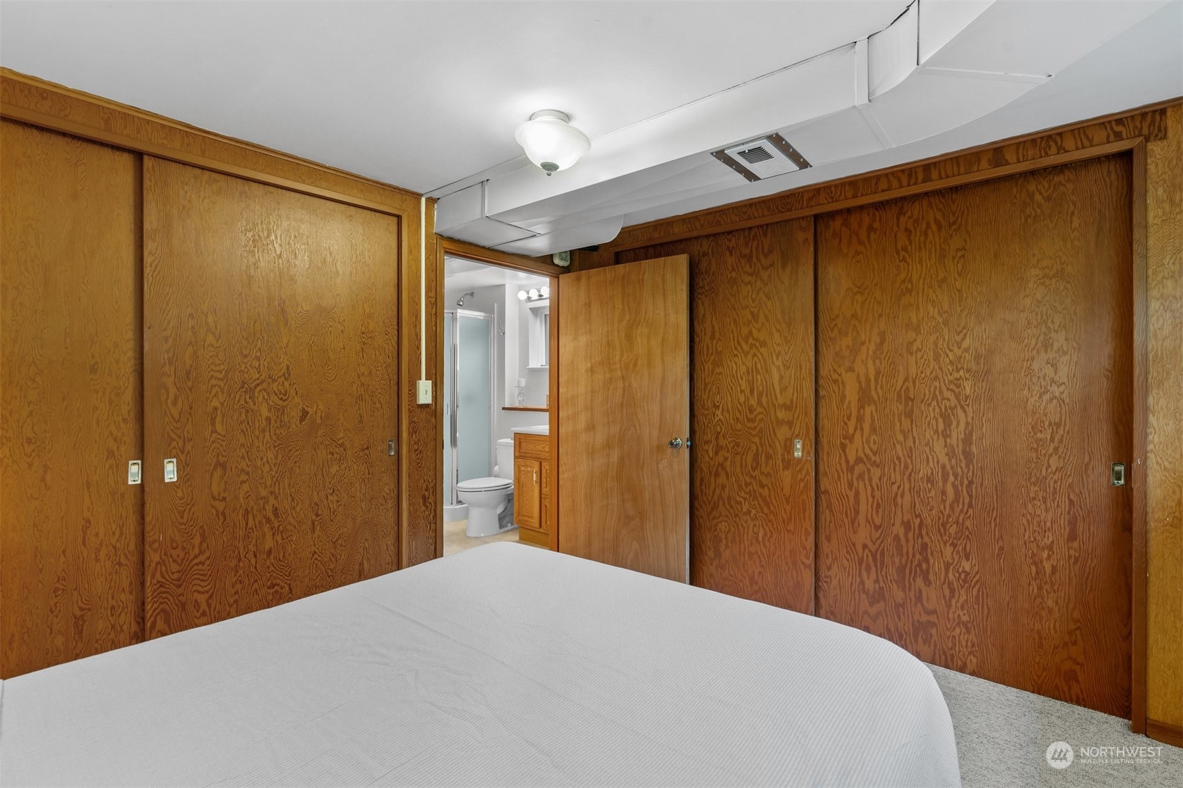 8045 Jones Avenue NW