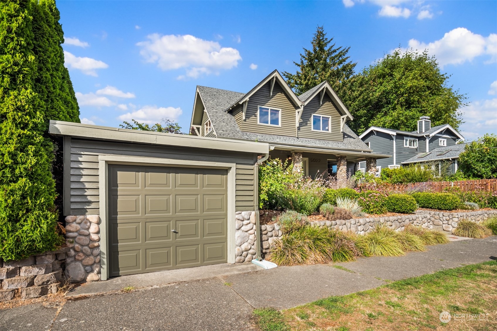 5022 SW Waite Street