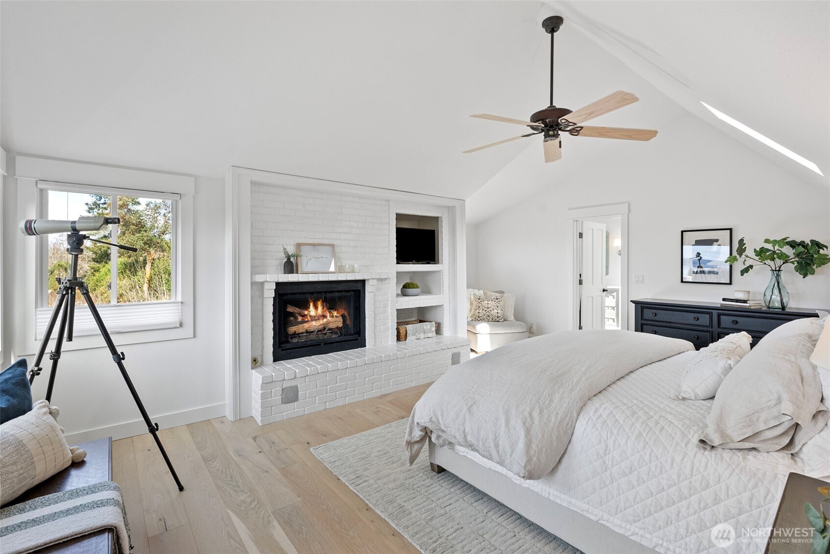 4812 103rd Avenue NW