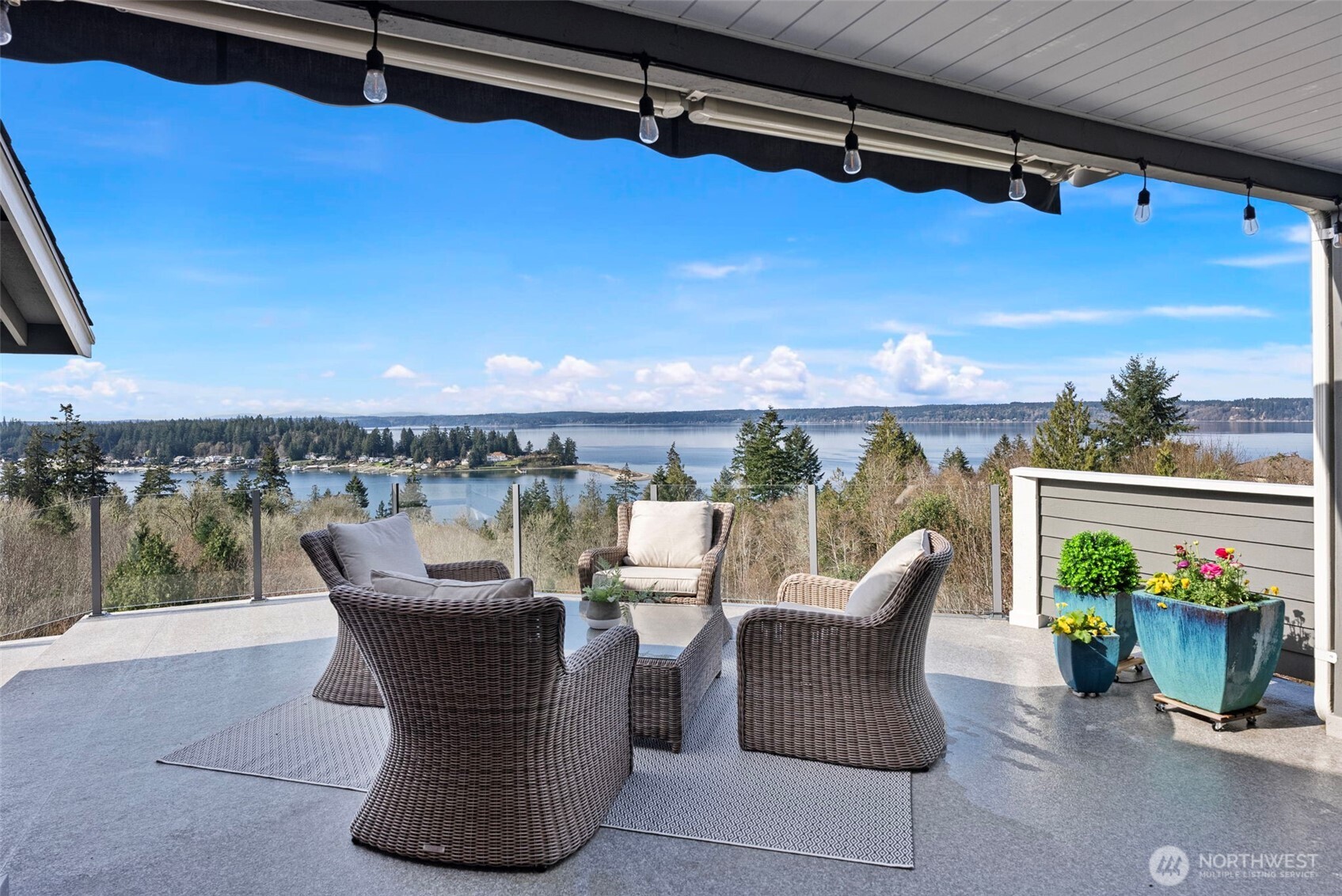 4812 103rd Avenue NW