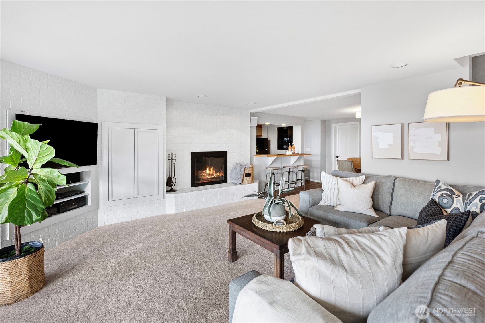 4812 103rd Avenue NW