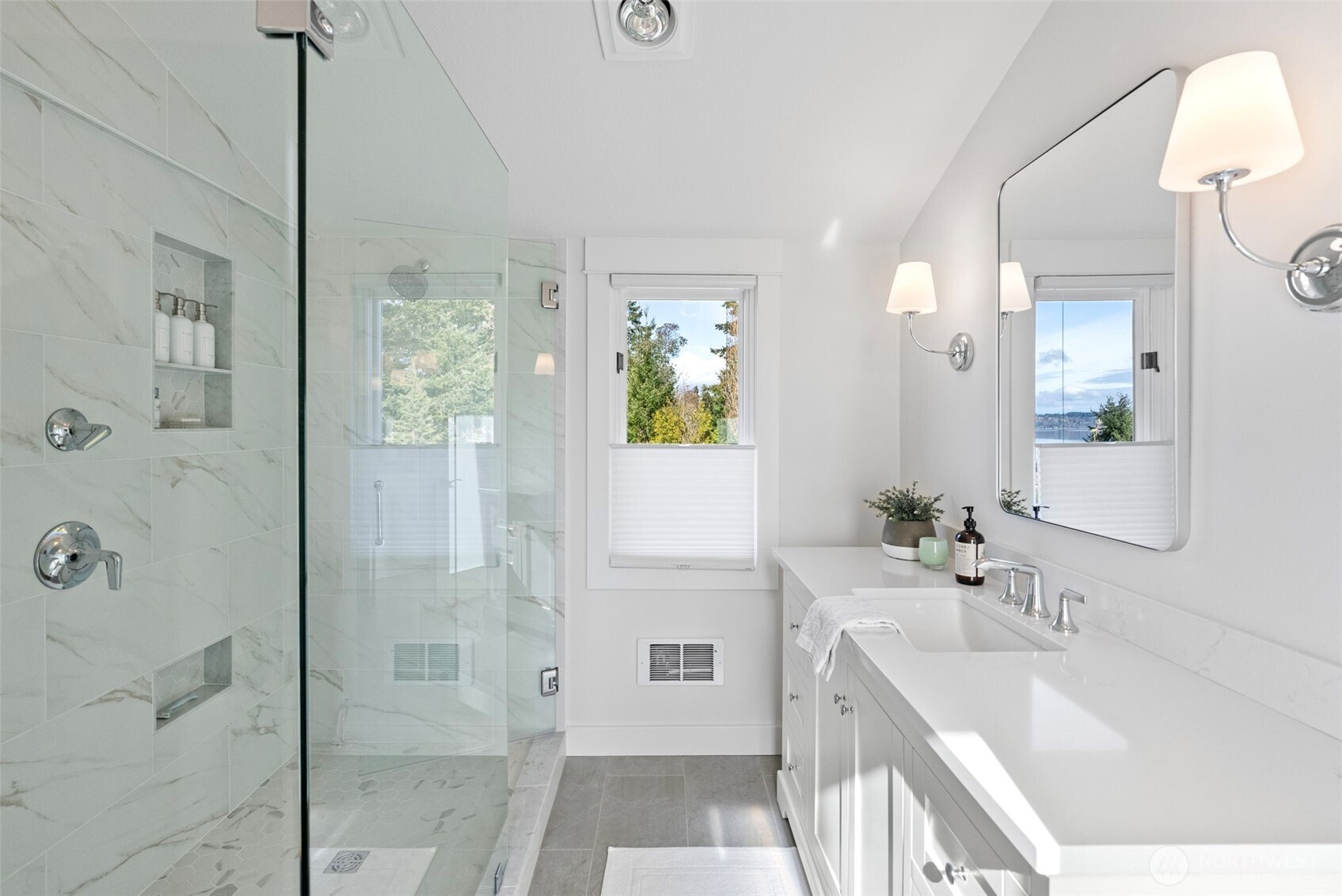 4812 103rd Avenue NW