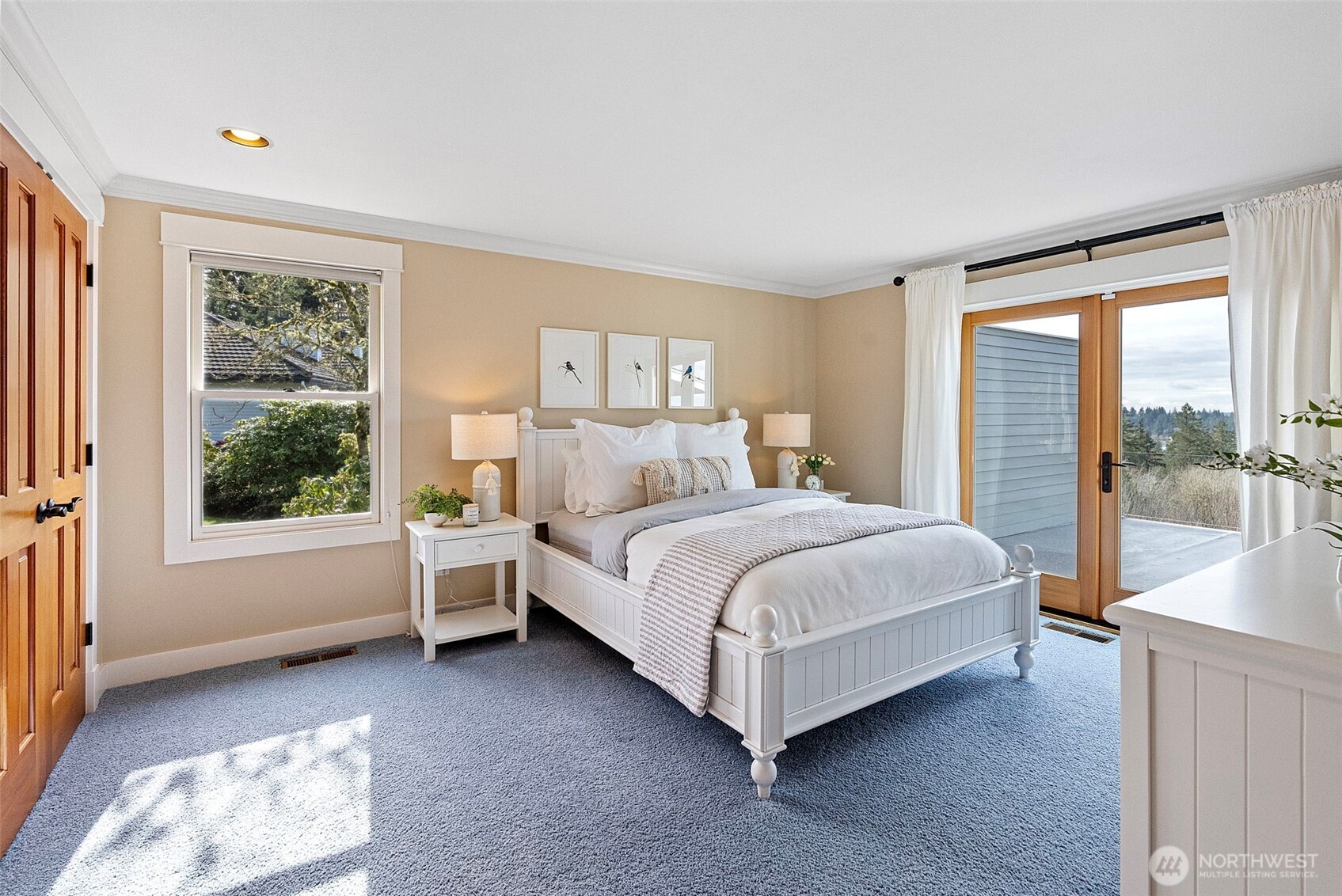 4812 103rd Avenue NW