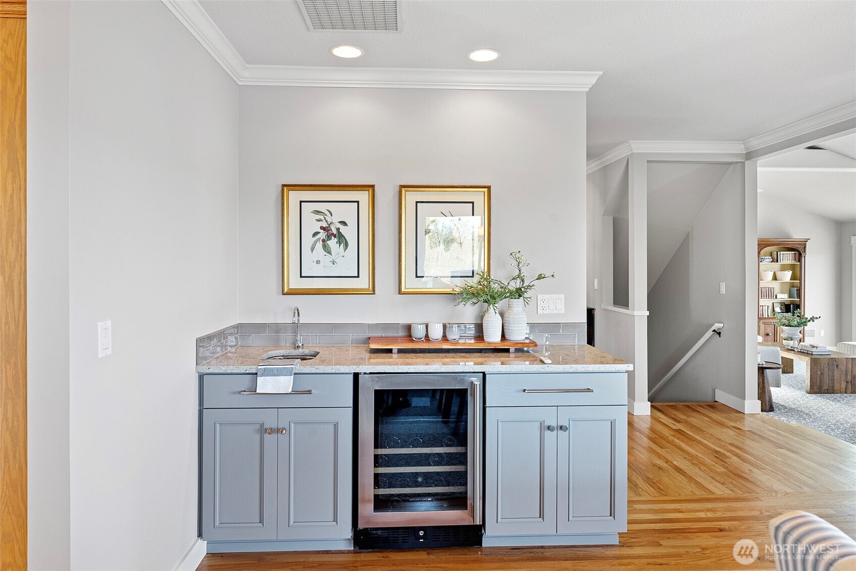 4812 103rd Avenue NW