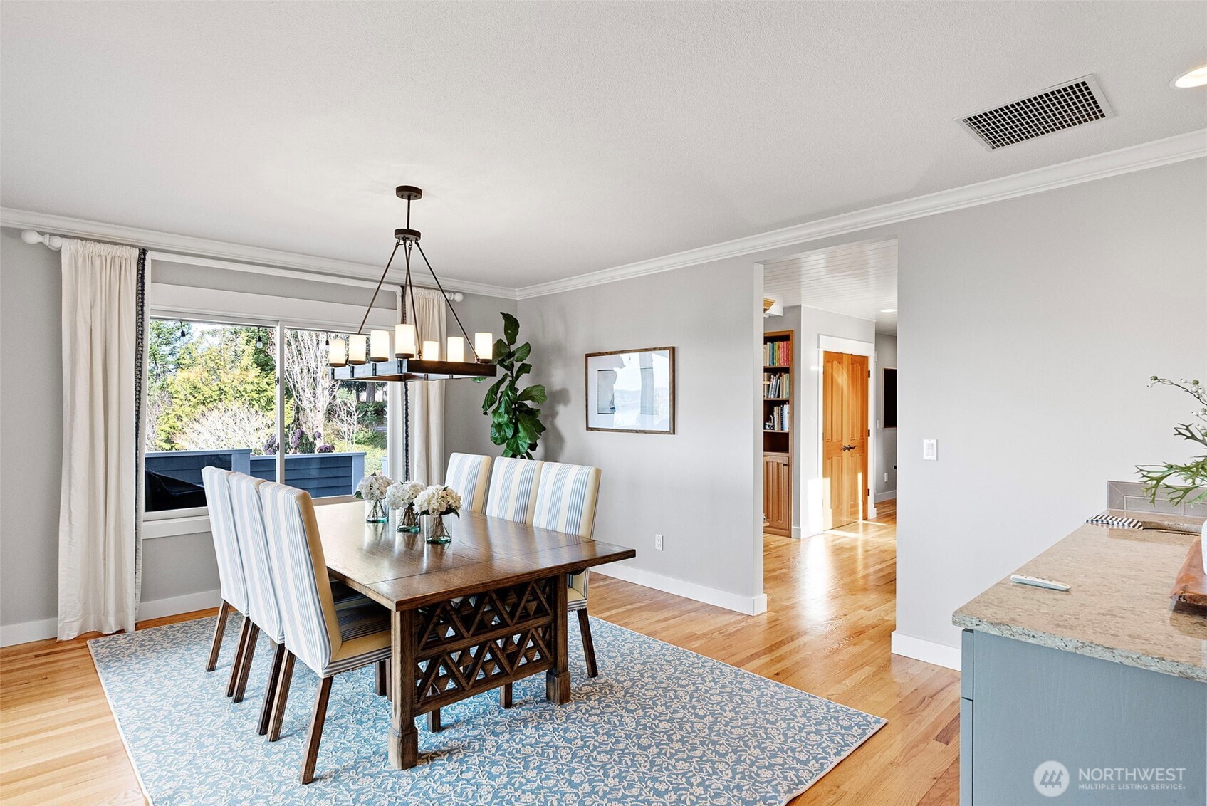 4812 103rd Avenue NW