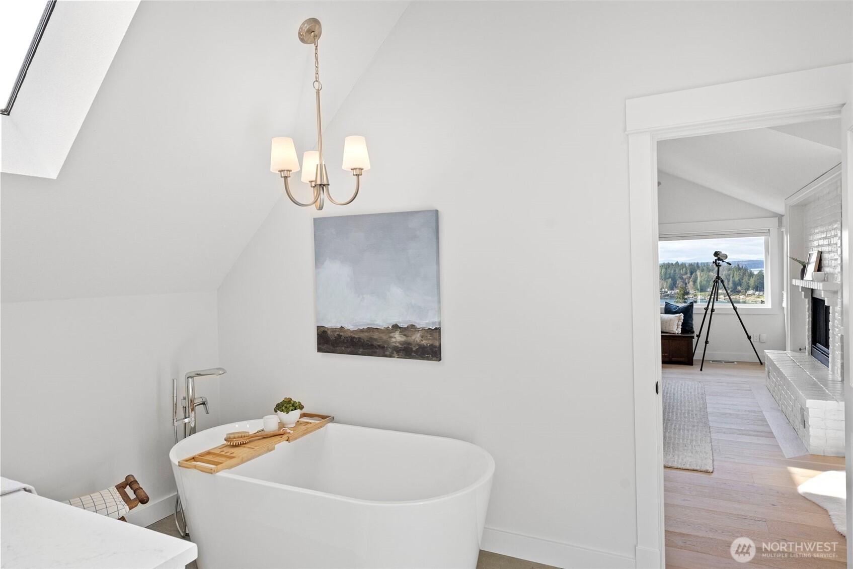 4812 103rd Avenue NW