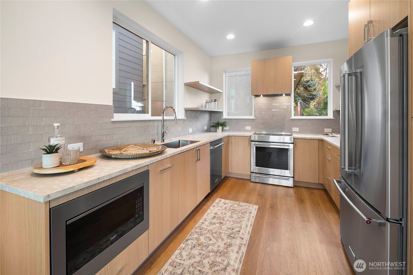 3621 B 13th Avenue W