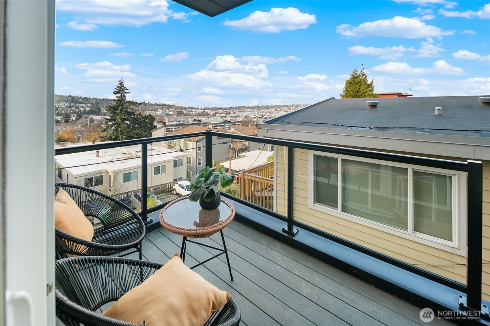 3621 B 13th Avenue W