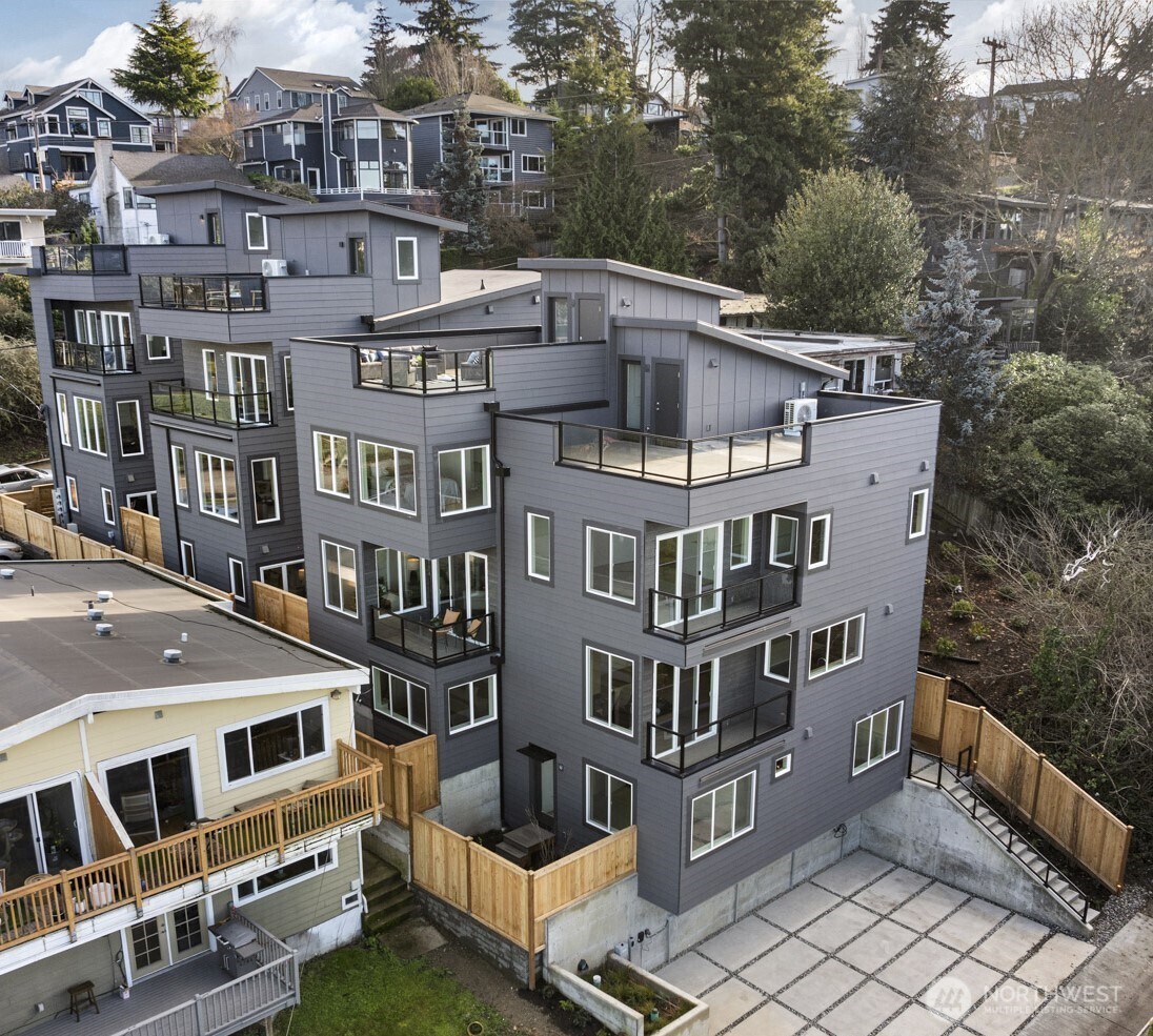 3621 B 13th Avenue W