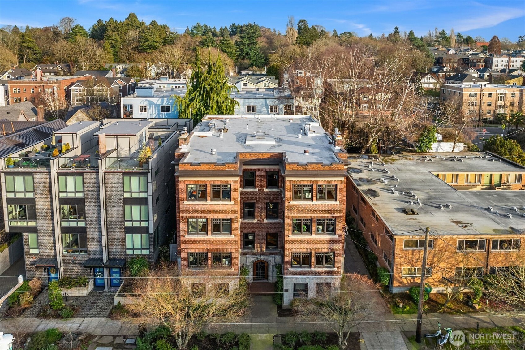 1112 Broadway E Unit: 402