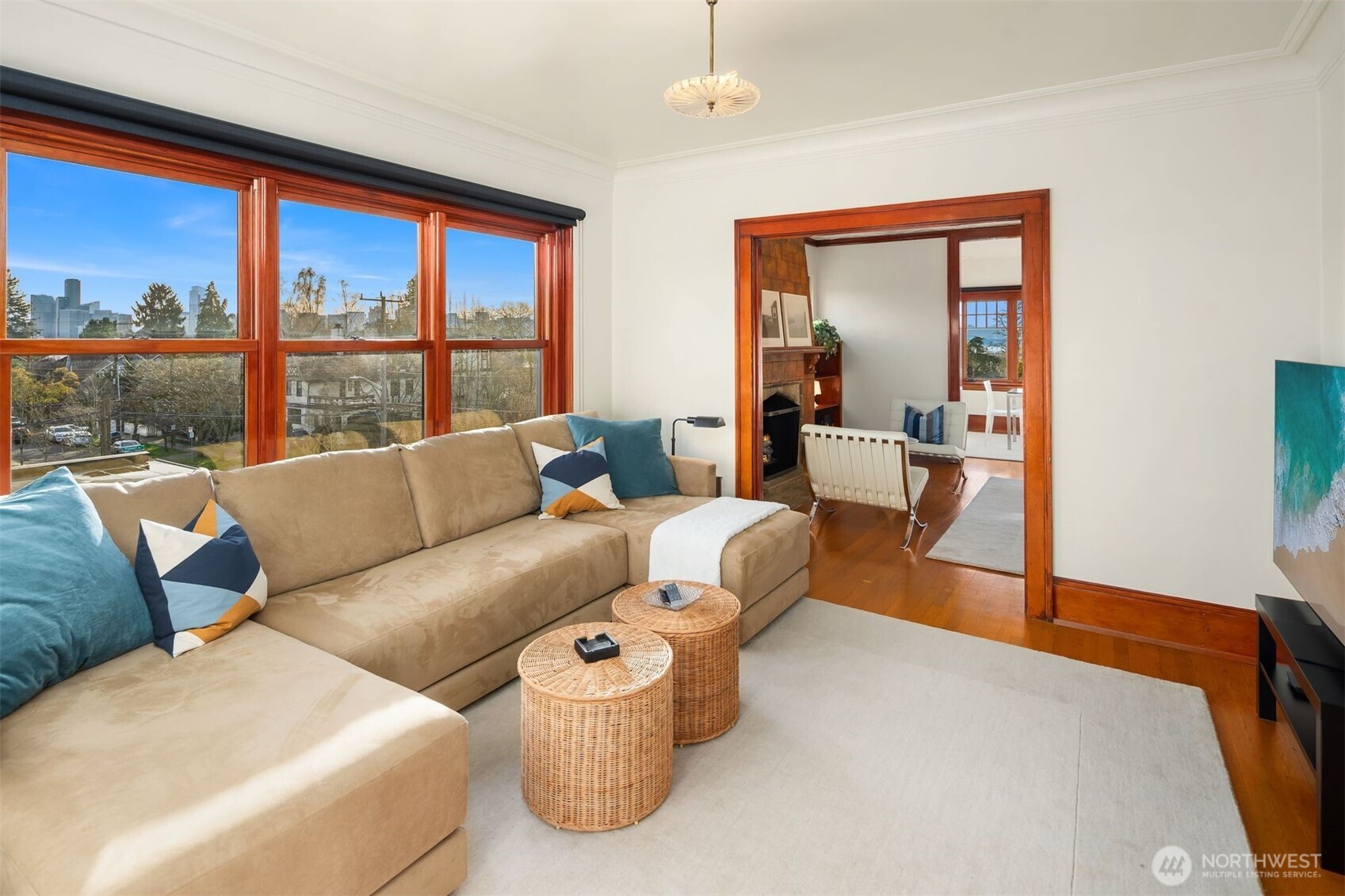 1112 Broadway E Unit: 402