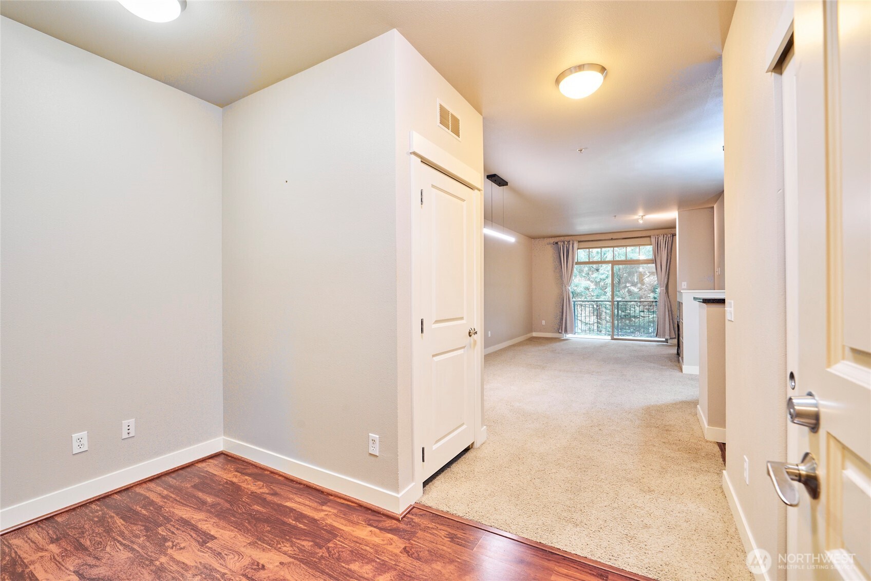 15700 116th Avenue NE Unit: 210