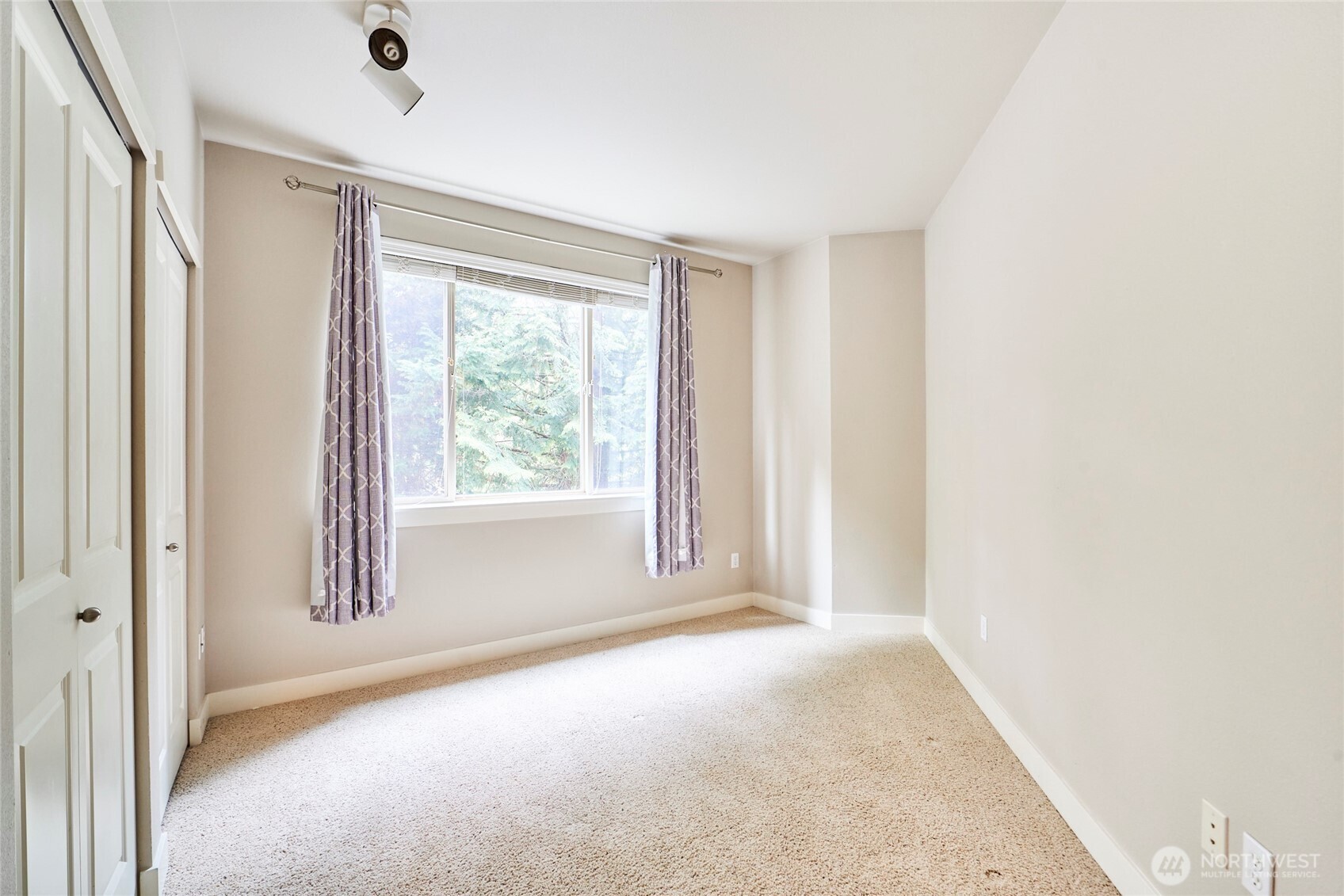 15700 116th Avenue NE Unit: 210