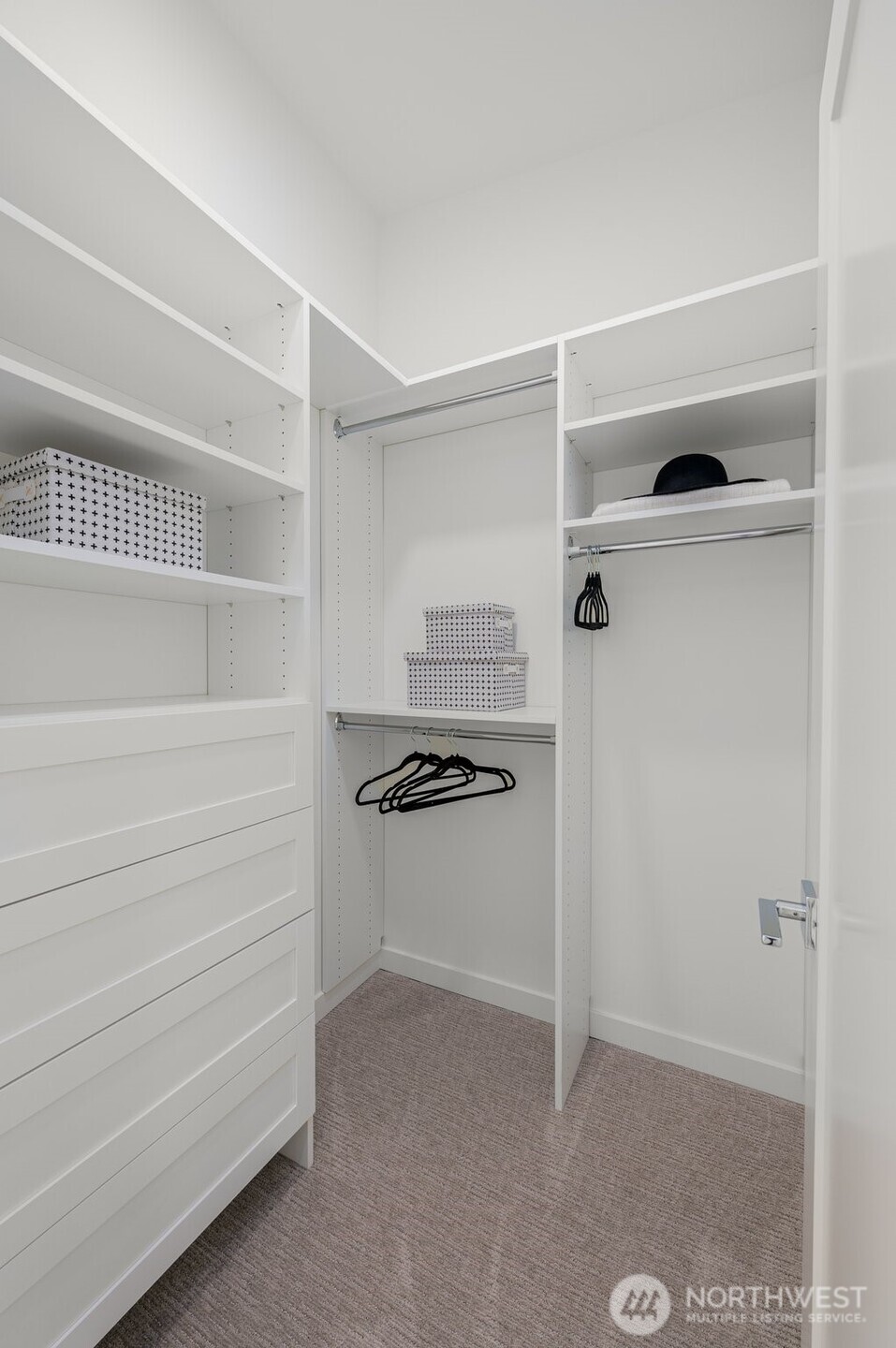 9211 A Densmore Avenue N