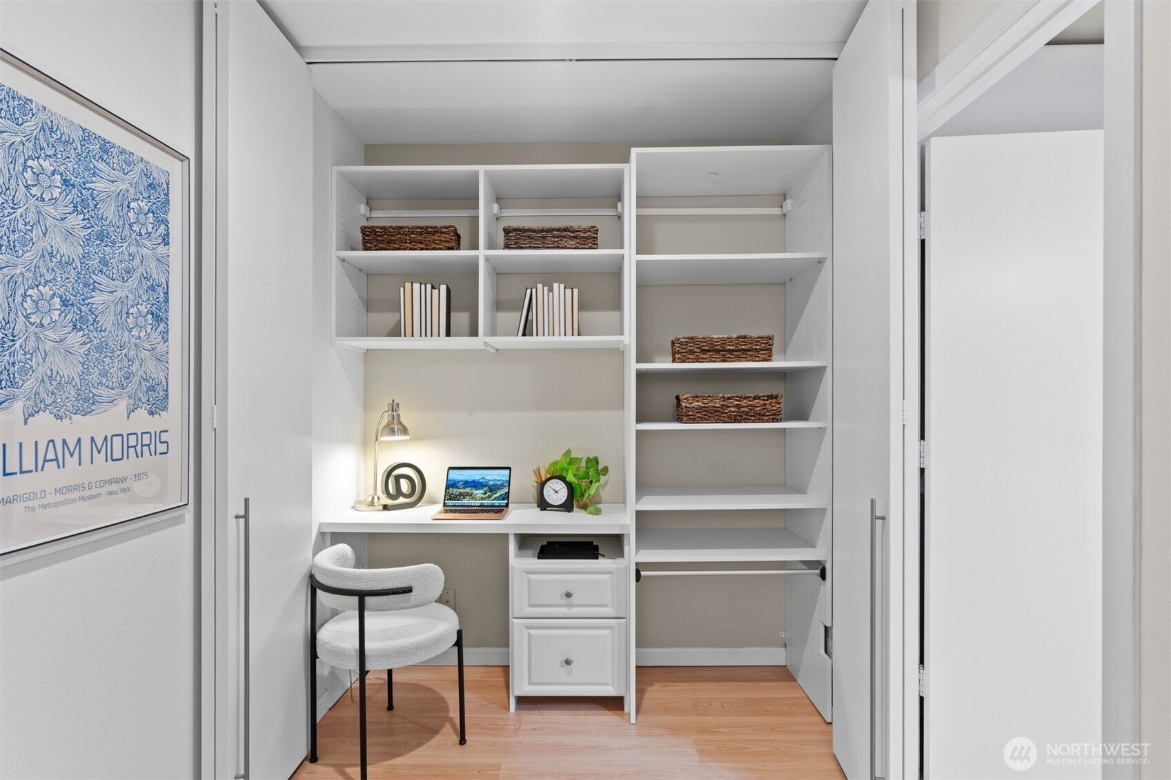 2717 Western Avenue Unit: 624