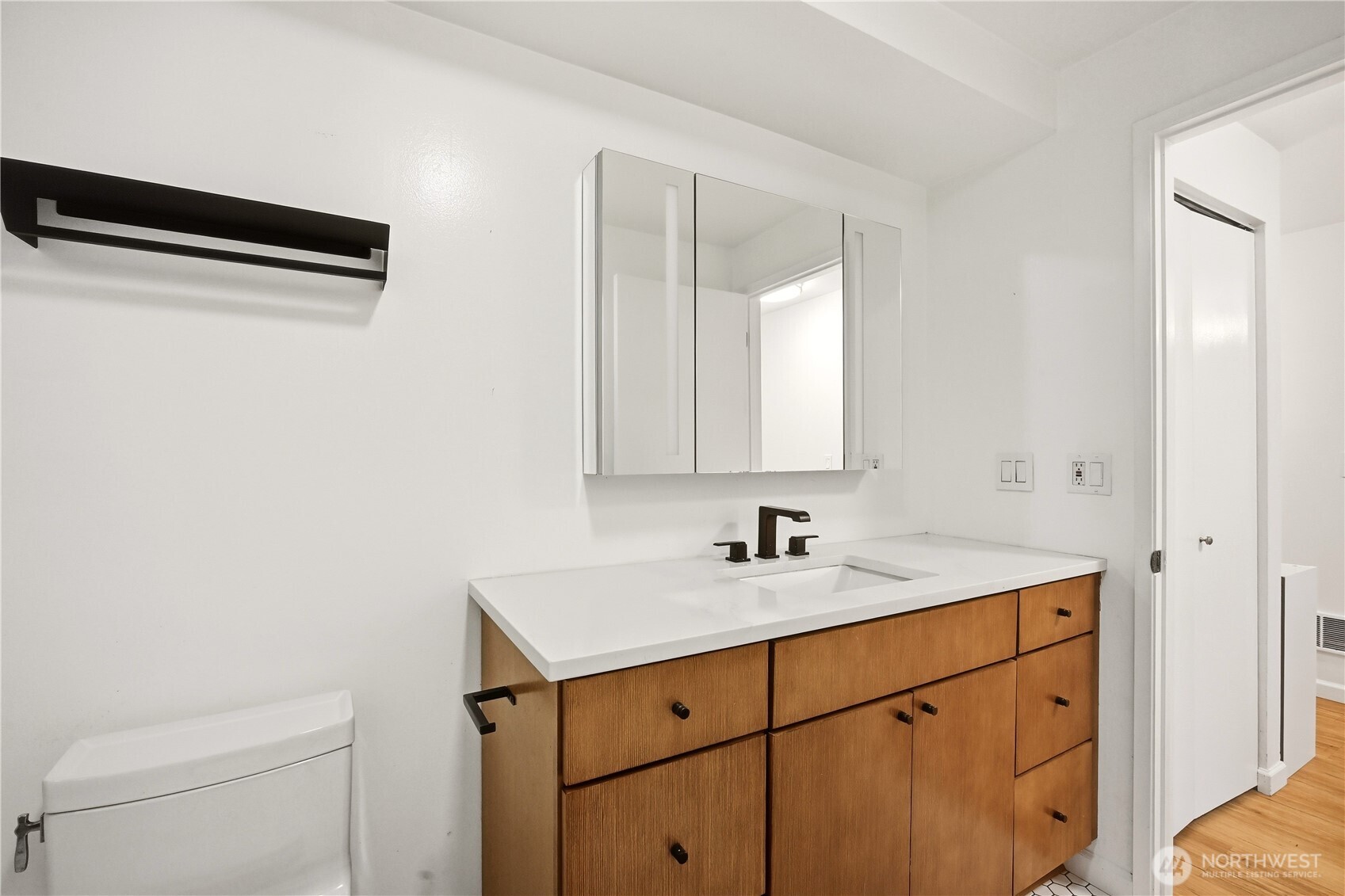 3505 W Government Way Unit: 206