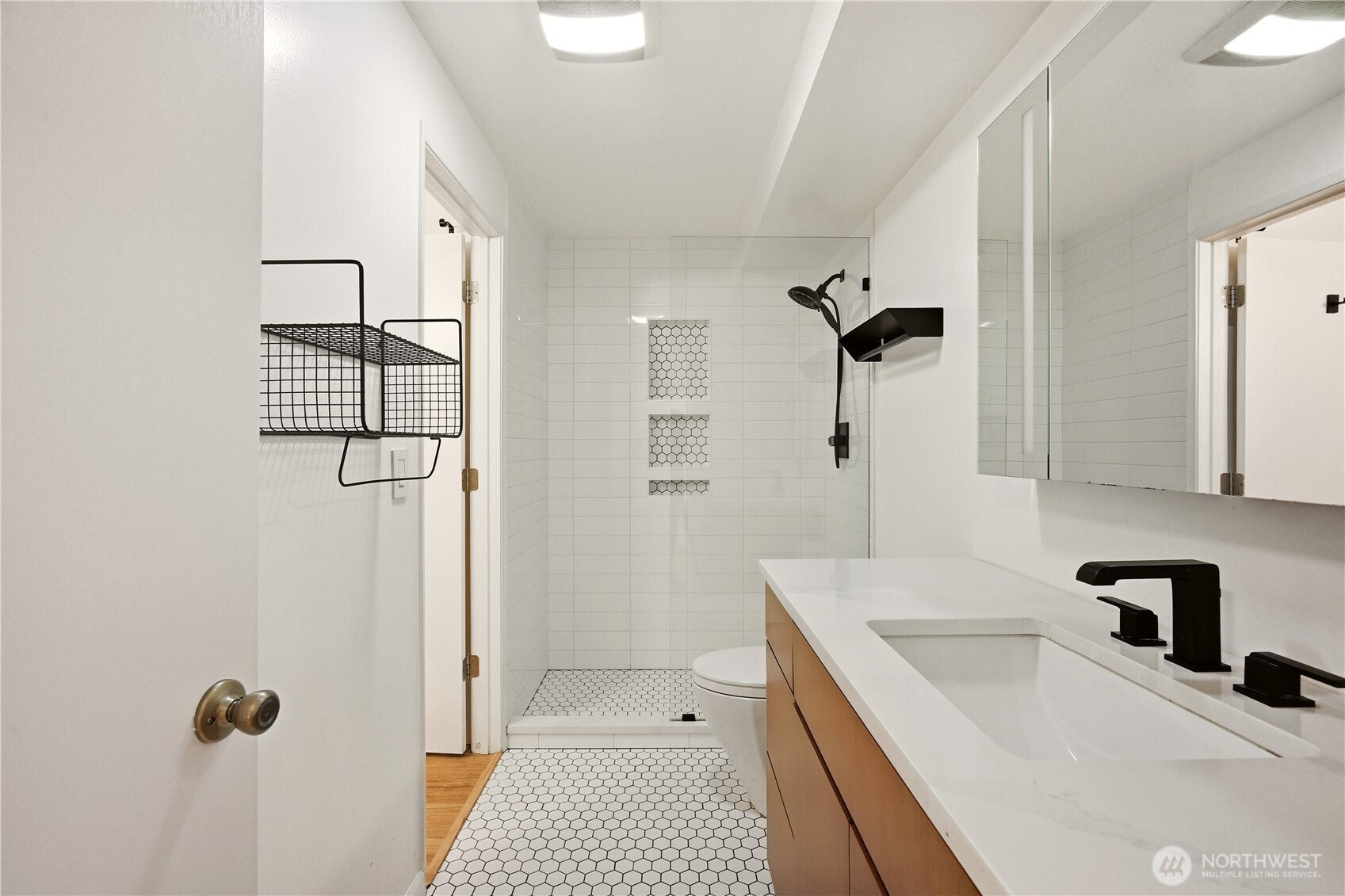 3505 W Government Way Unit: 206