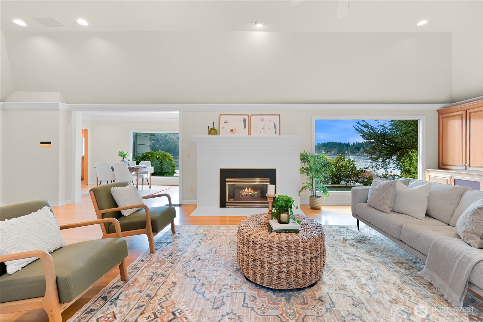 2138 Dellesta Drive