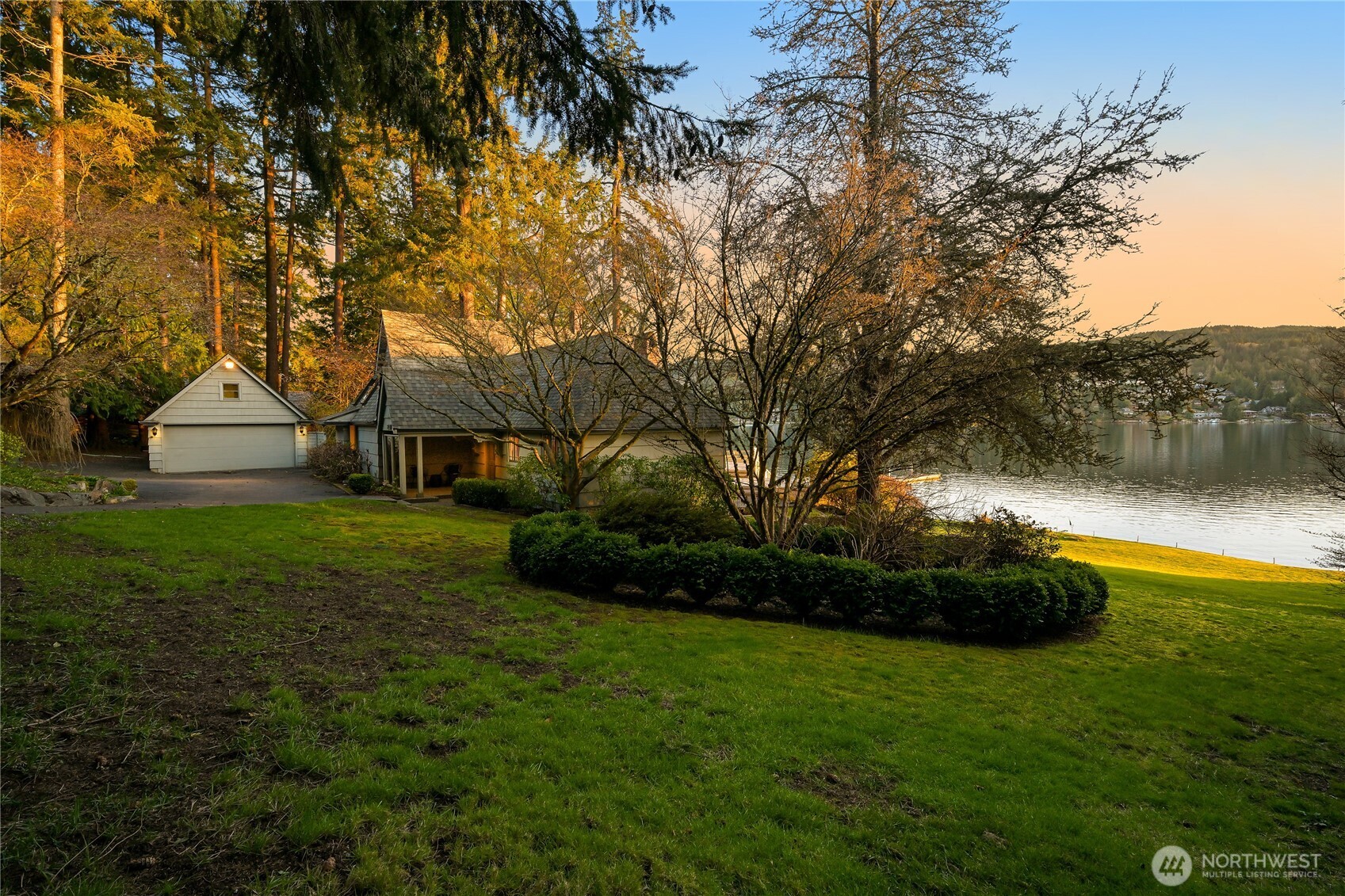 2138 Dellesta Drive