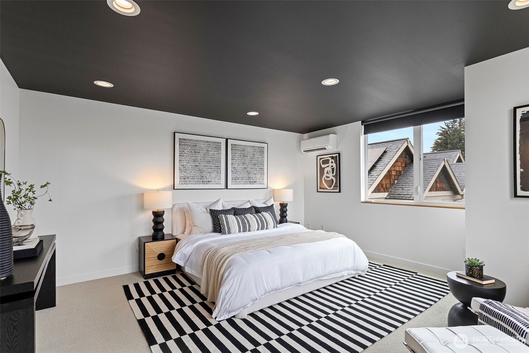 2314 Thorndyke Avenue W Unit: E