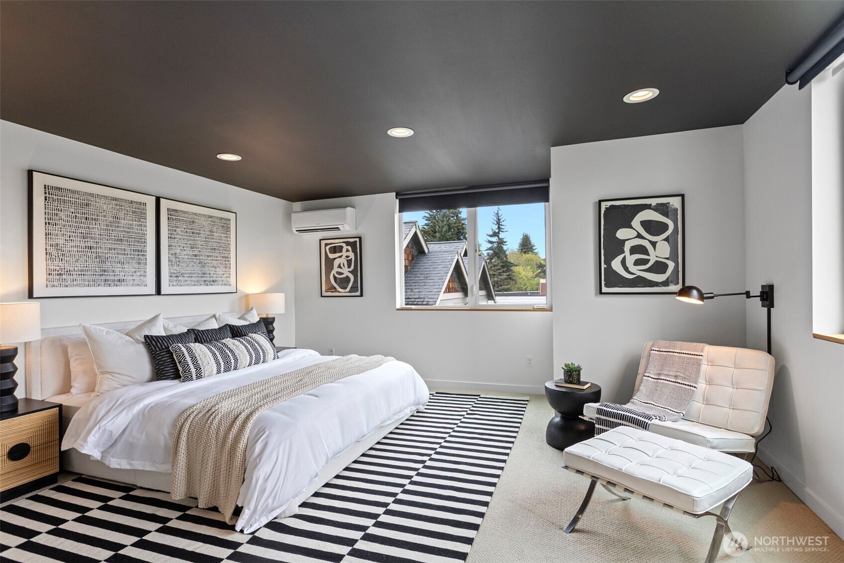 2314 Thorndyke Avenue W Unit: E