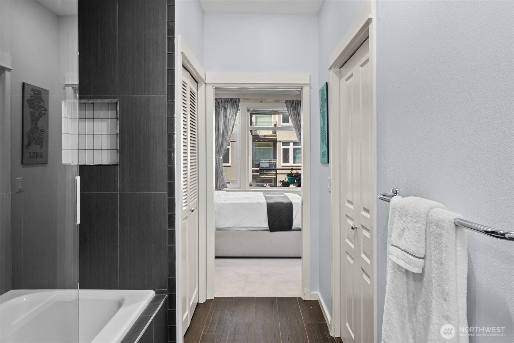2000 Alaskan Way Unit: 453