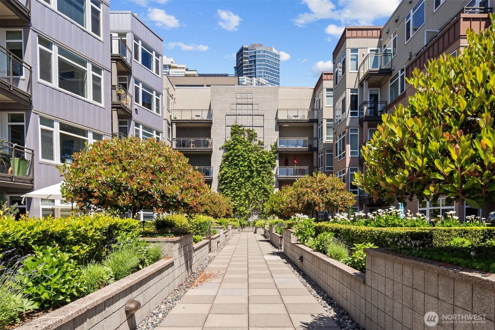 2000 Alaskan Way Unit: 453
