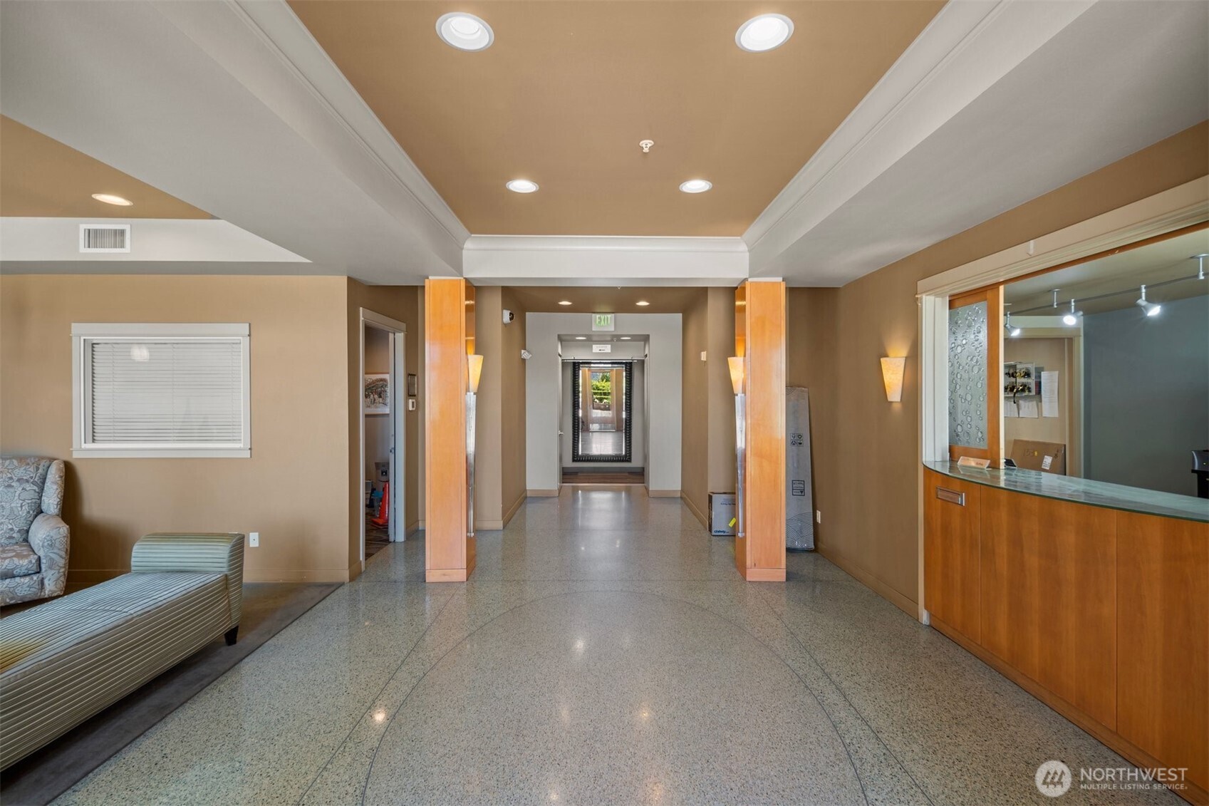 2000 Alaskan Way Unit: 453