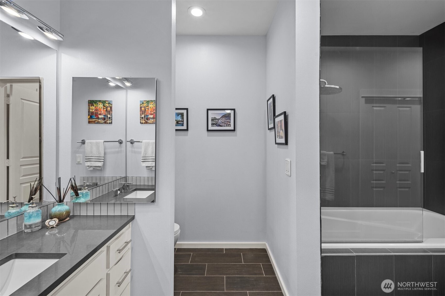 2000 Alaskan Way Unit: 453