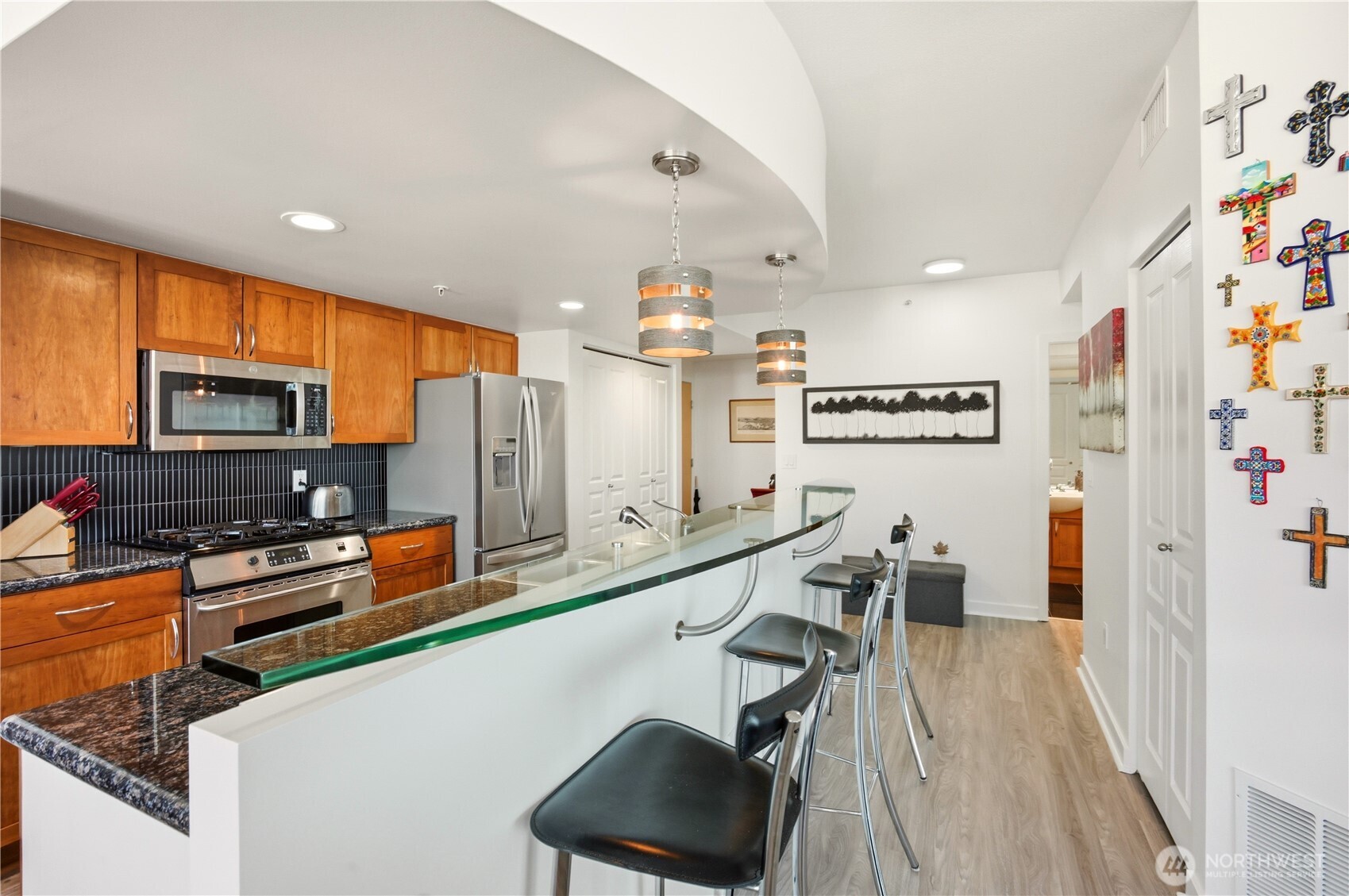 2929 1st Avenue Unit: 817