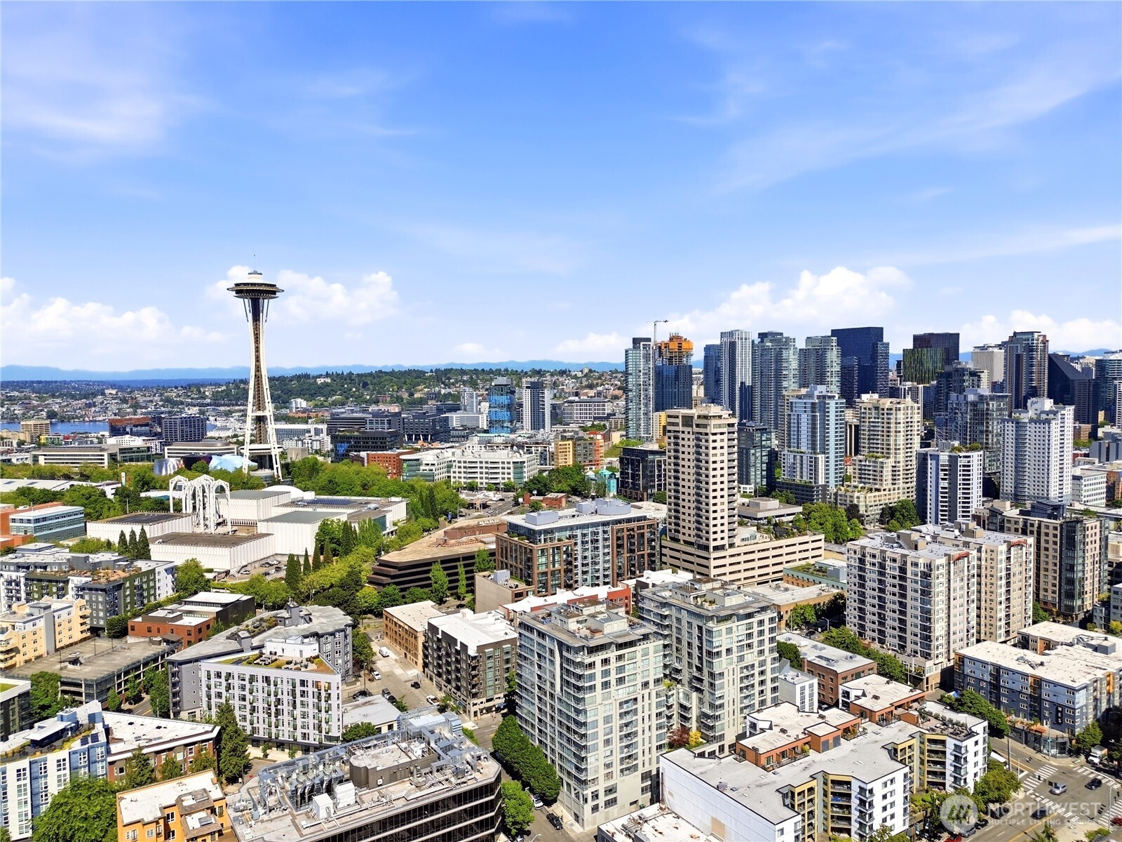 2929 1st Avenue Unit: 817