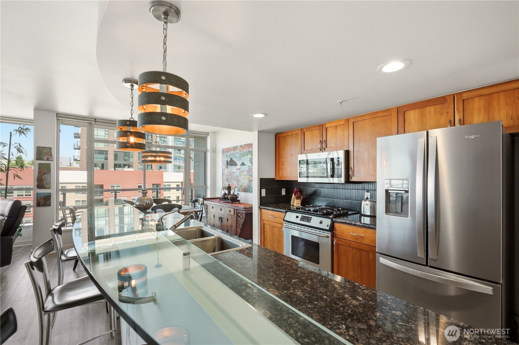 2929 1st Avenue Unit: 817