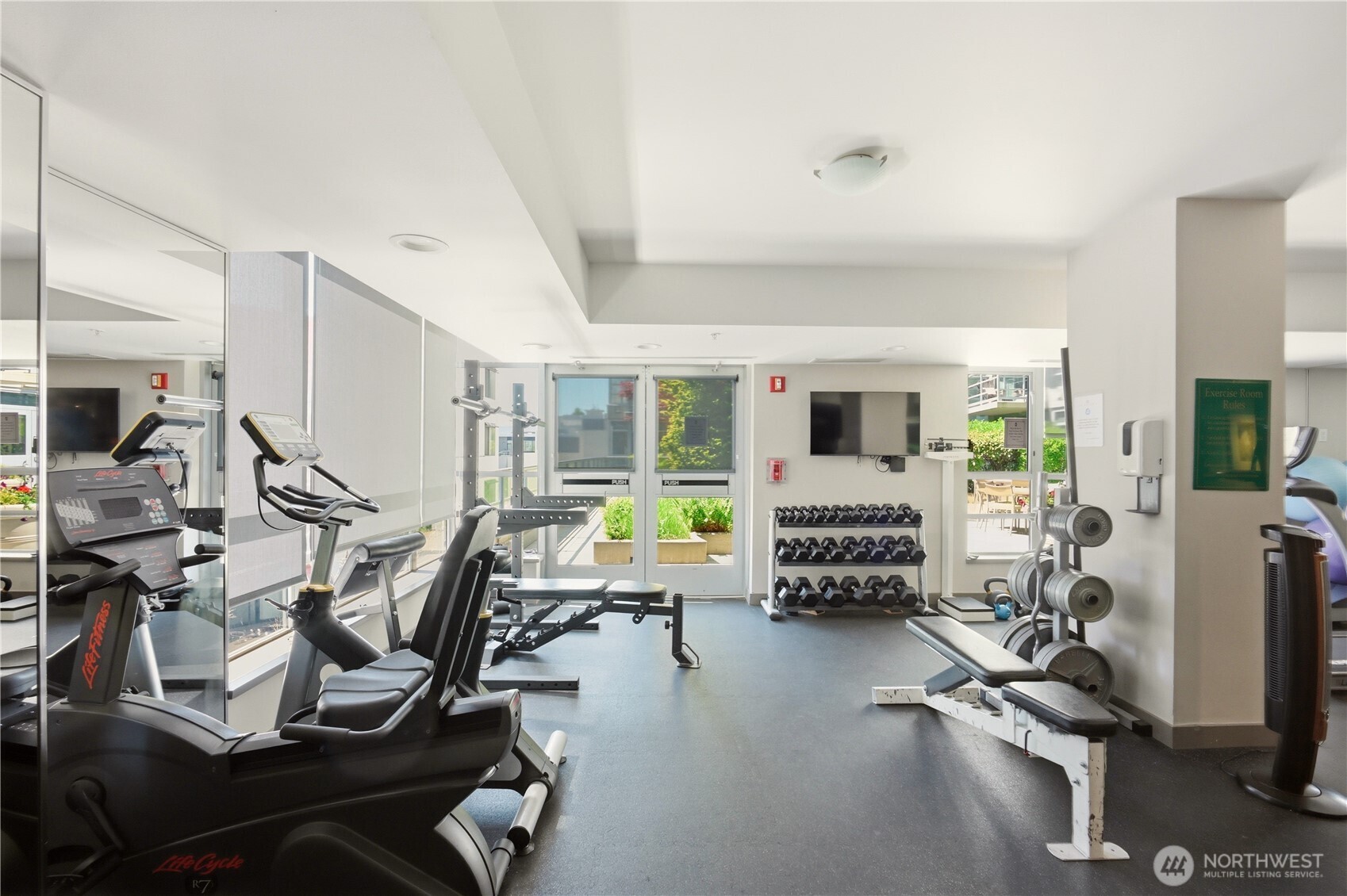 2929 1st Avenue Unit: 817
