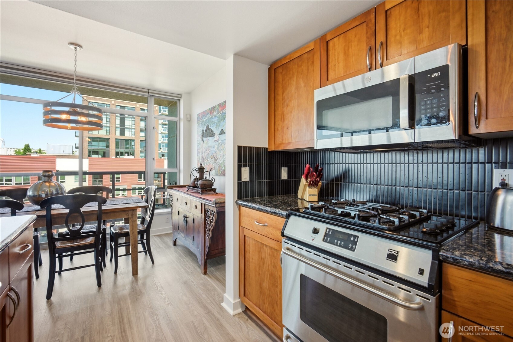 2929 1st Avenue Unit: 817