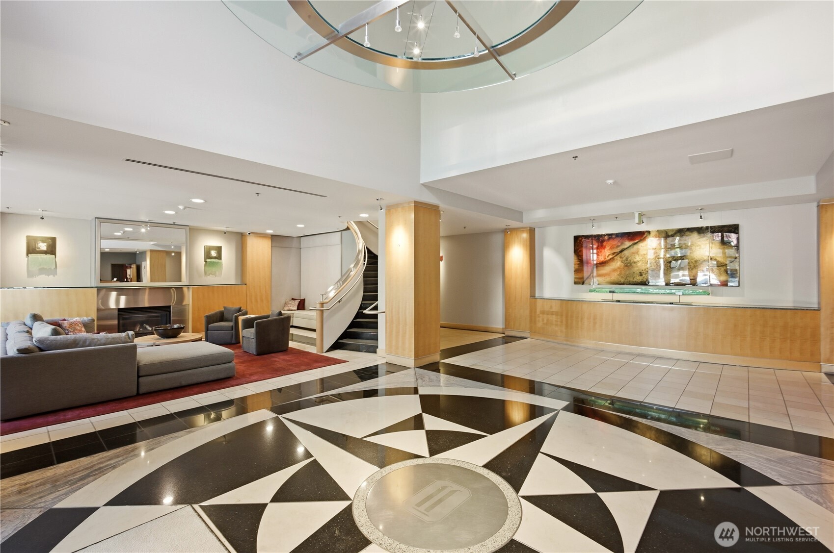 2929 1st Avenue Unit: 817