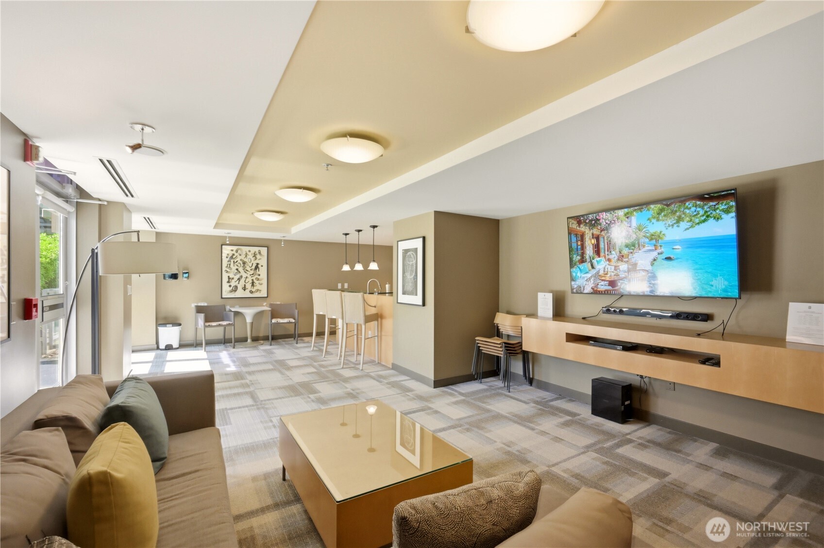2929 1st Avenue Unit: 817