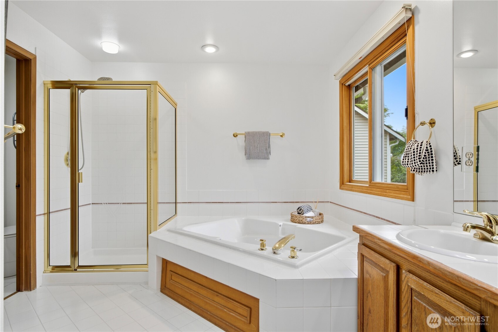 11607 SE 77th Place