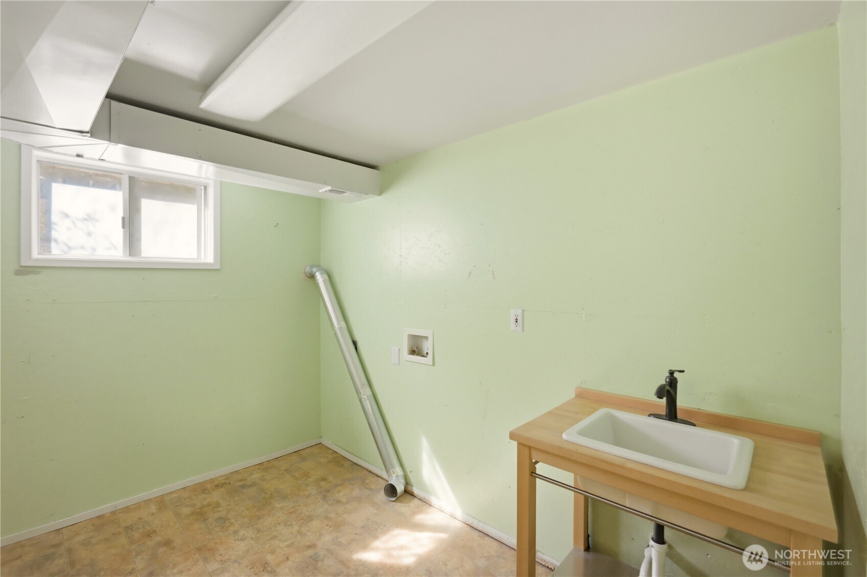 2211 NW 64th Street