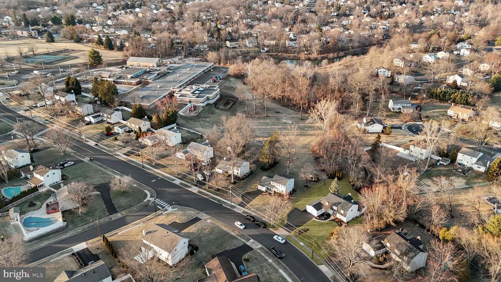 1909 PALOMINO DRIVE