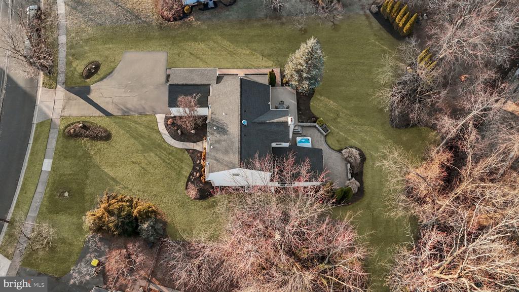 1909 PALOMINO DRIVE