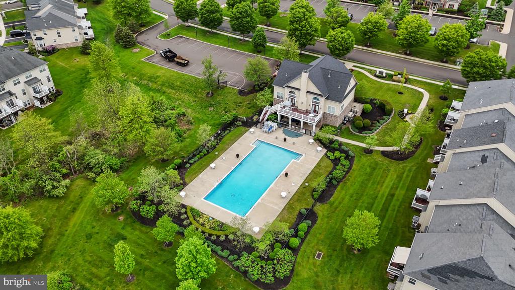 3267 BROOKSIDE DRIVE